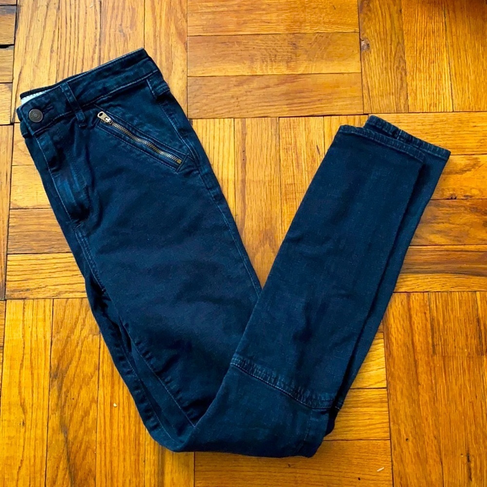 Abercrombie and Fitch skinny jeans size: 25